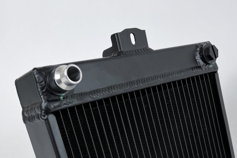 CSF BMW F8X M3/M4/M2C Auxiliary Radiators w/ Rock Guards (Sold Individually - Fits Left and Right - Image 4