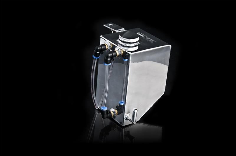 Weapon R 11 Dodge Challenger Polished Alum Coolant Tank (w/ Pressure Cap)