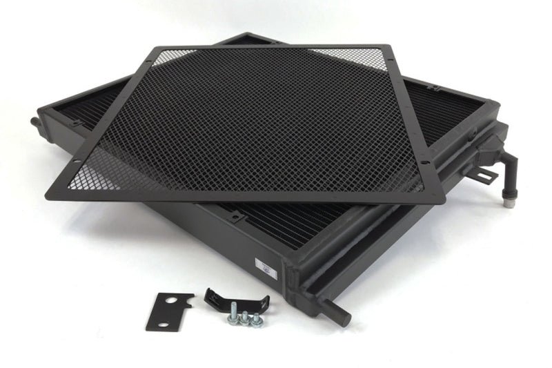 CSF 2014+ BMW M3/M4 (F8X) Front Mount Heat Exchanger w/Rock Guard - Black - Image 5